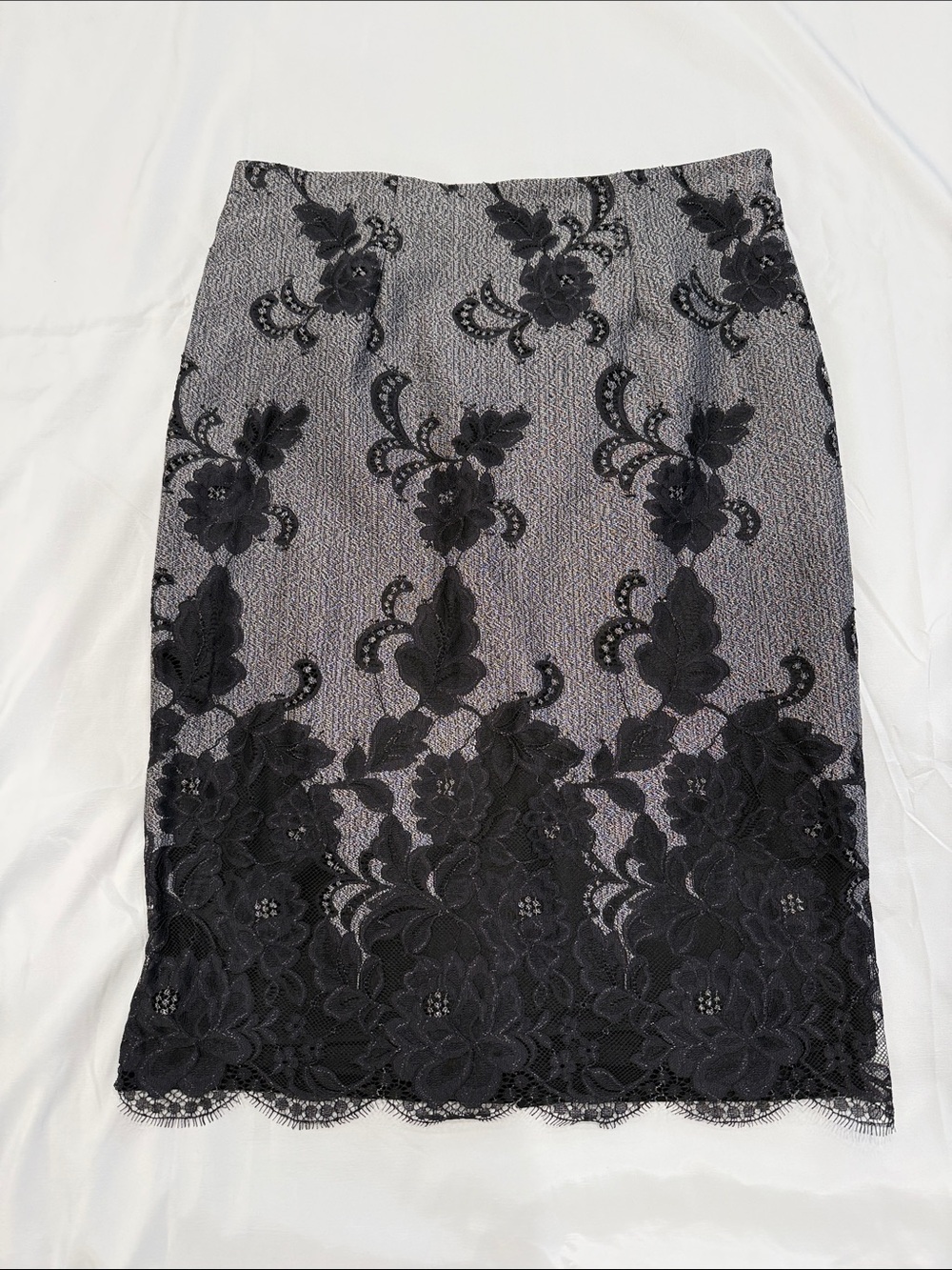 New York & Company Stretch Women's Black Floral Lace Pencil Skirt—Large